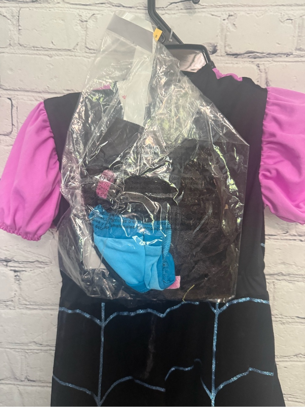 Disney Vampirina Girls Black & Purple Halloween Costume with Blue Gloves & wings - Picture 3 of 5